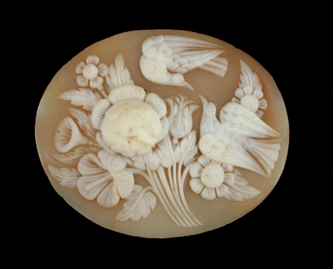 FINE FLORAL AND BIRD SHELL CAMEO (1 of 6)