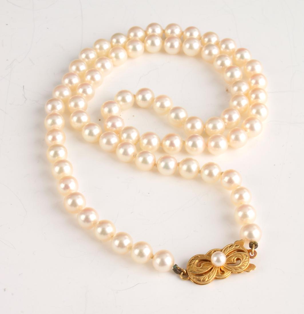 MIKIMOTO PEARL NECKLACE (1 of 5)