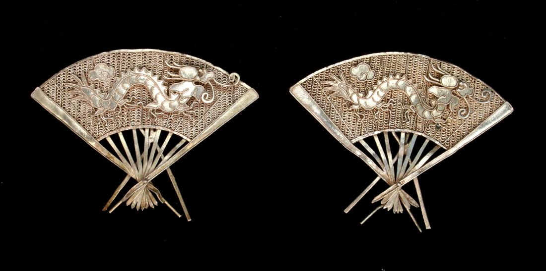 PAIR OF CHINESE SILVER DRAGON PLACE CARD HOLDERS (1 of 8)