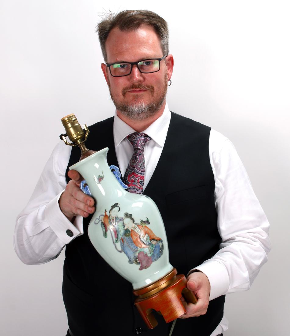 LATE 18TH C CHINESE LAMP (1 of 10)