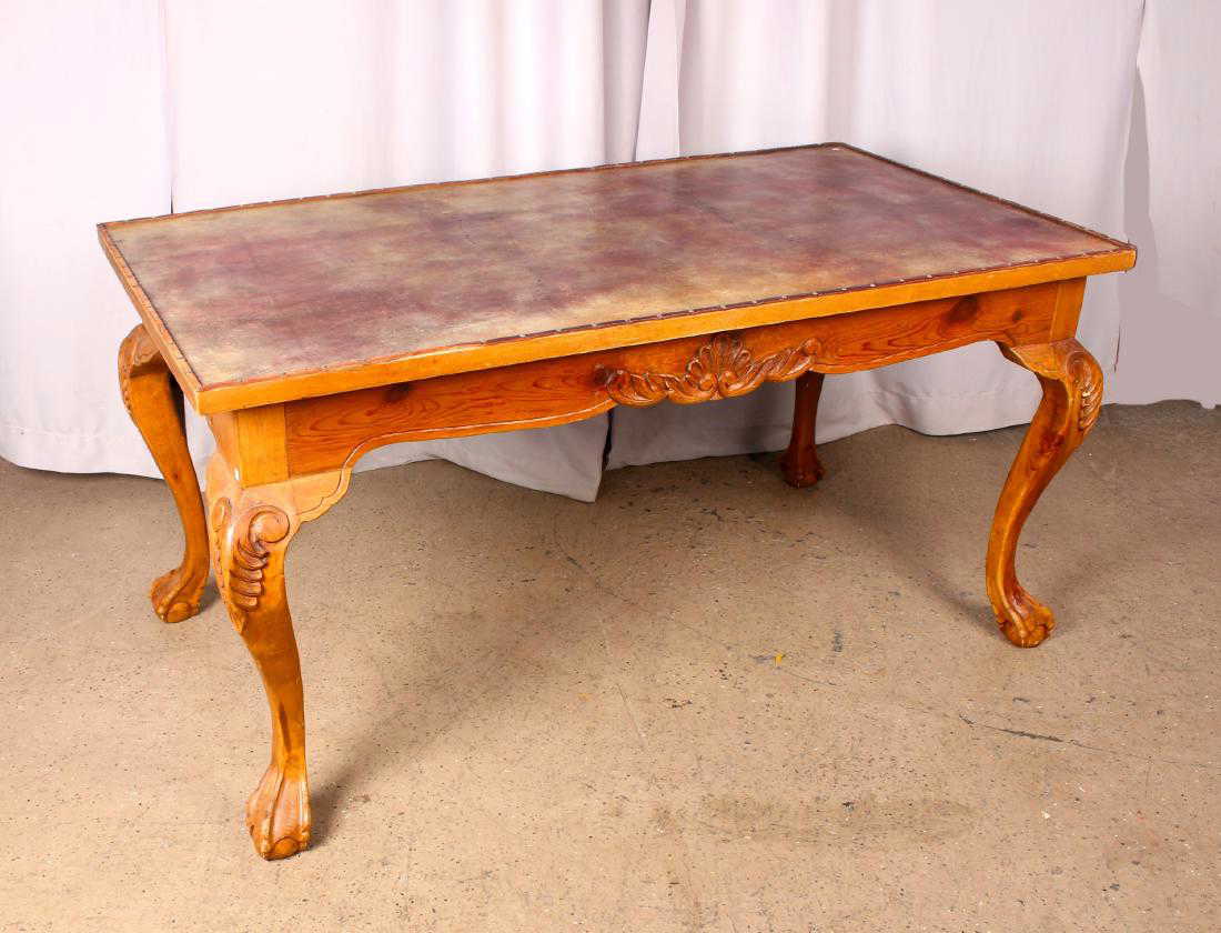 FINE WESTERN DINING TABLE
