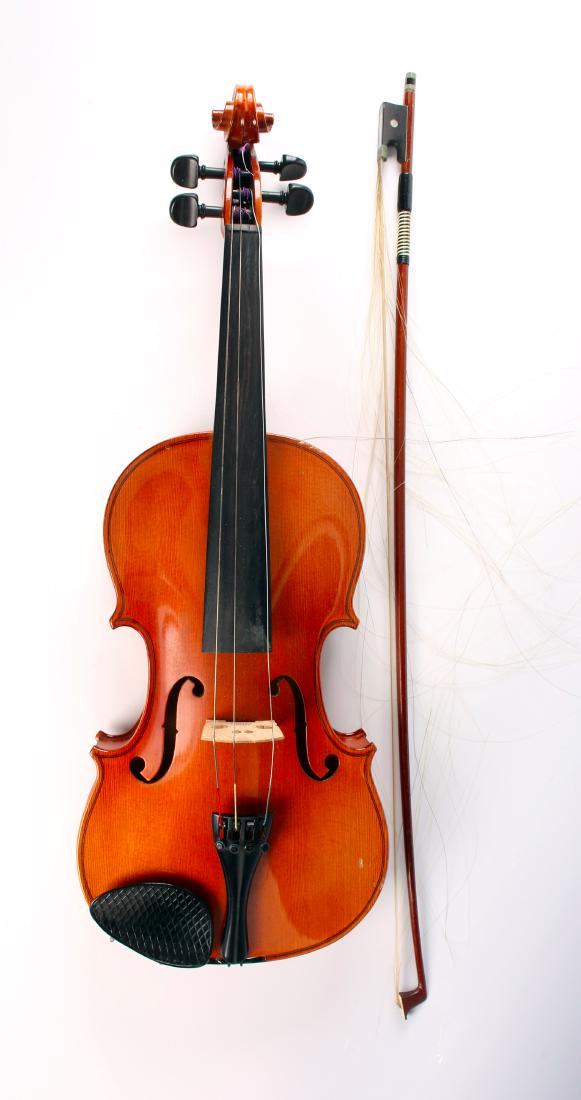 AUBERT VIOLA WITH BACHERT BOW IN CASE (1 of 10)