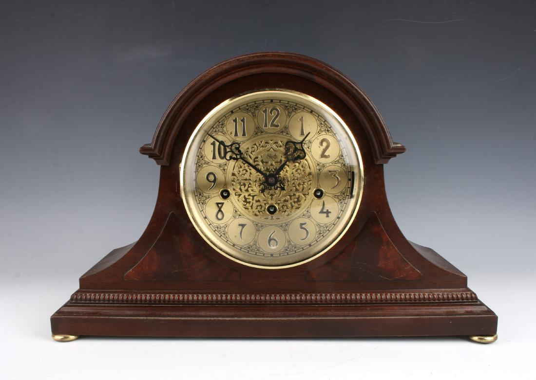 SLIGH TAMBOR MANTEL CLOCK (1 of 5)