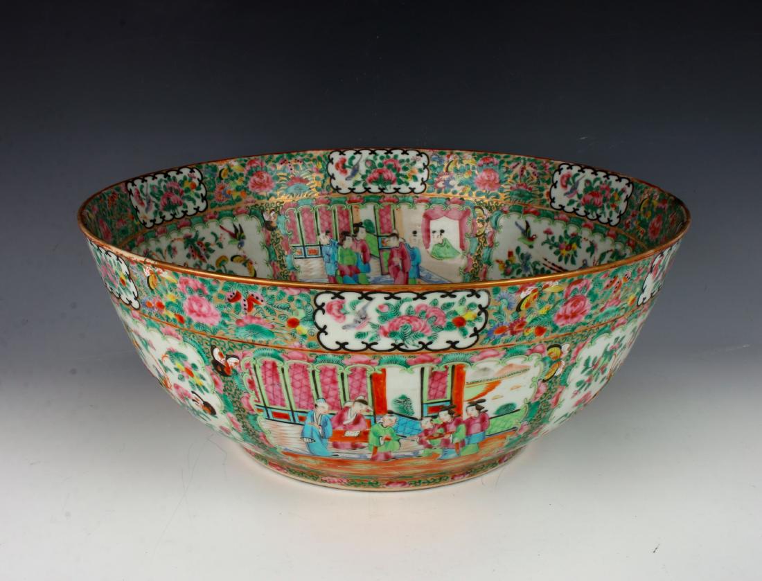 LARGE FAMILLE ROSE PUNCH BOWL (1 of 10)
