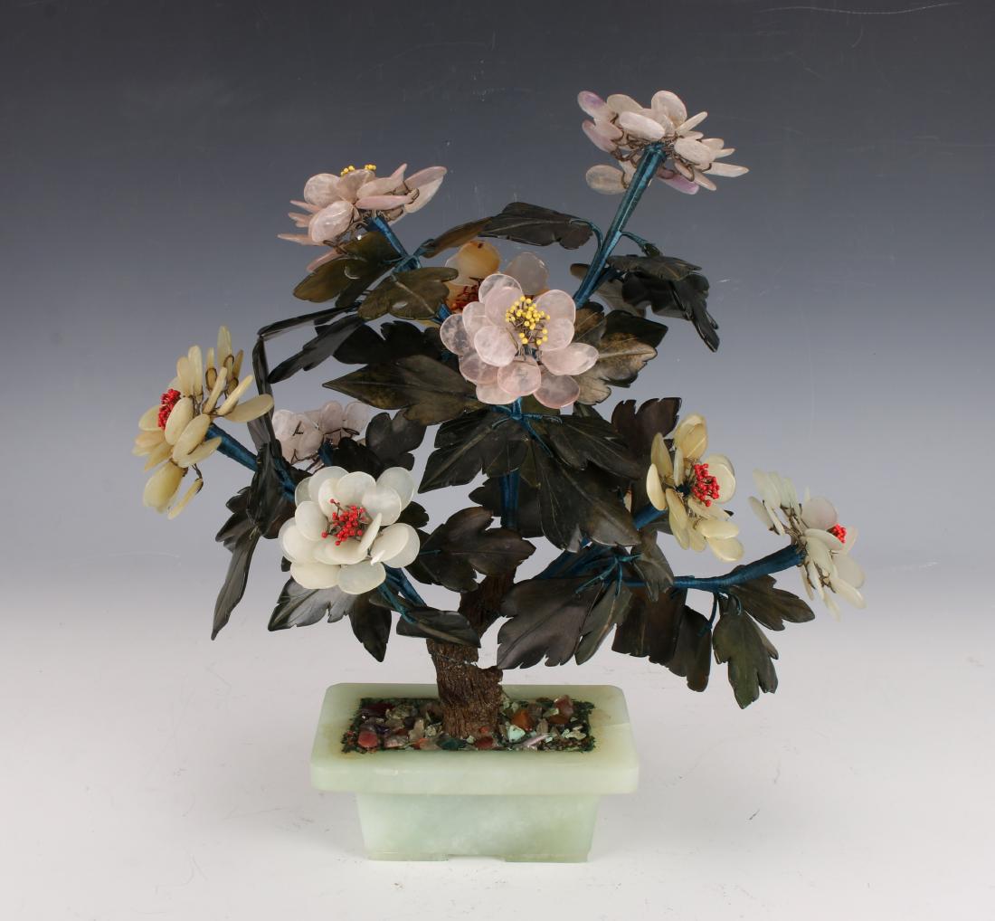 LARGE CHINESE JADE BONSAI TREE IN JADE PLANTER