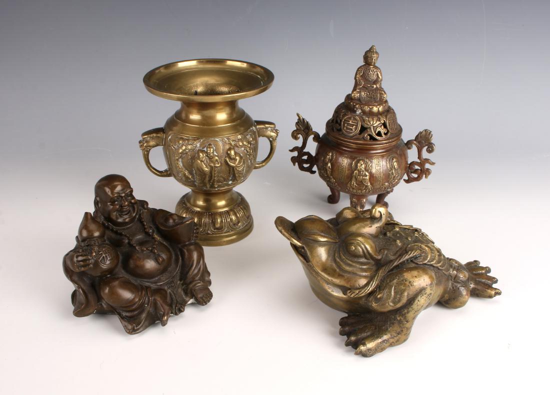 ASSEMBLED LOT OF 4 CHINESE BRONZE ITEMS (1 of 10)