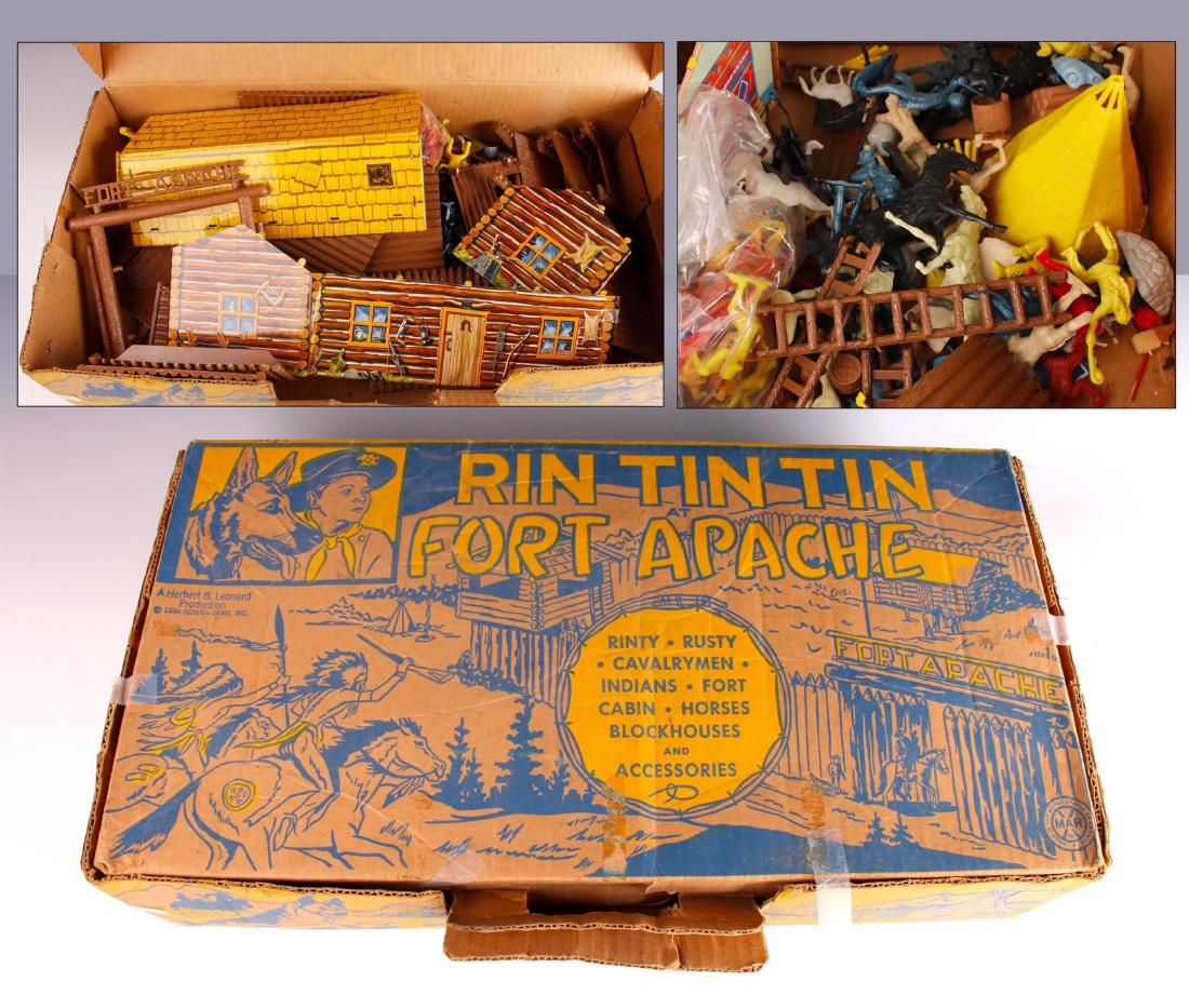 RIN TIN TIN FORT APACHE TOY PLAYSET (1 of 7)