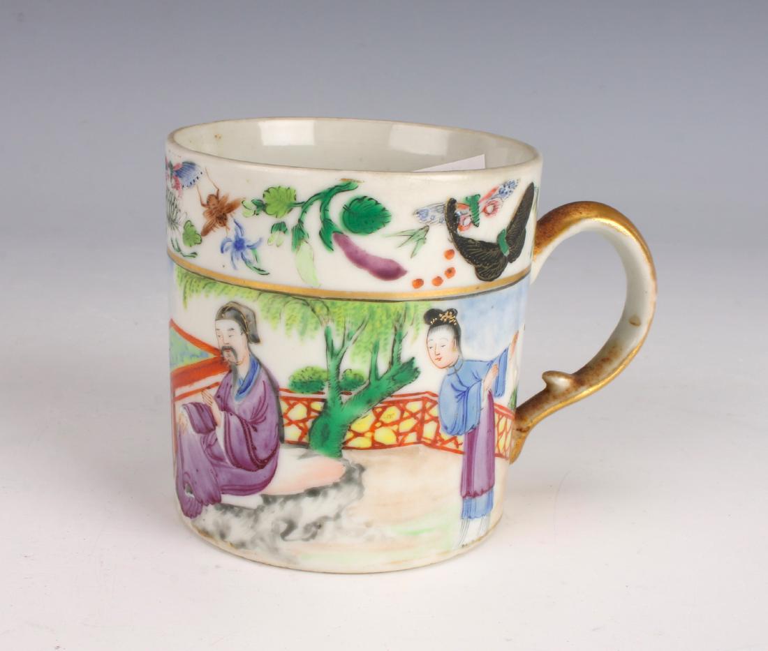 CHINESE PORCELAIN TEA CUP: CHINESE PORCELAIN TEA CUP: Scholars are seated a table outside while a lady dances nearby. Another woman is inside by a window. The top border is butterflies and flowers. The handle is painted gold. <