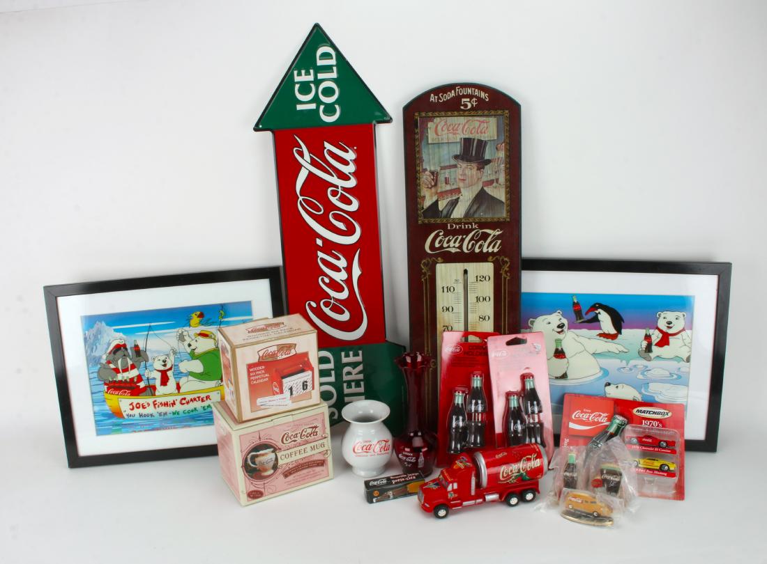 ASSEMBLED LOT OF COCA COLA PROMOTIONAL ITEMS (1 of 8)