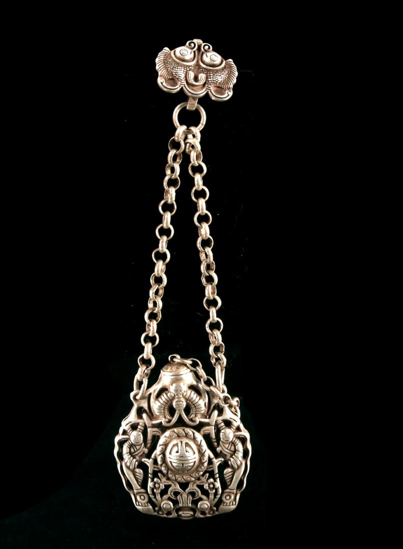 CHINESE SILVER HANGING SNUFF BOTTLE FORM (1 of 5)