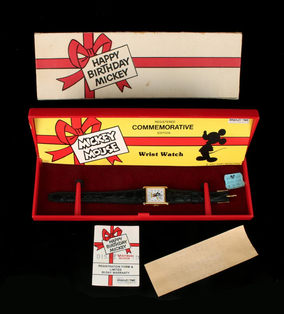 MICKEY MOUSE WATCH NIB (1 of 6)