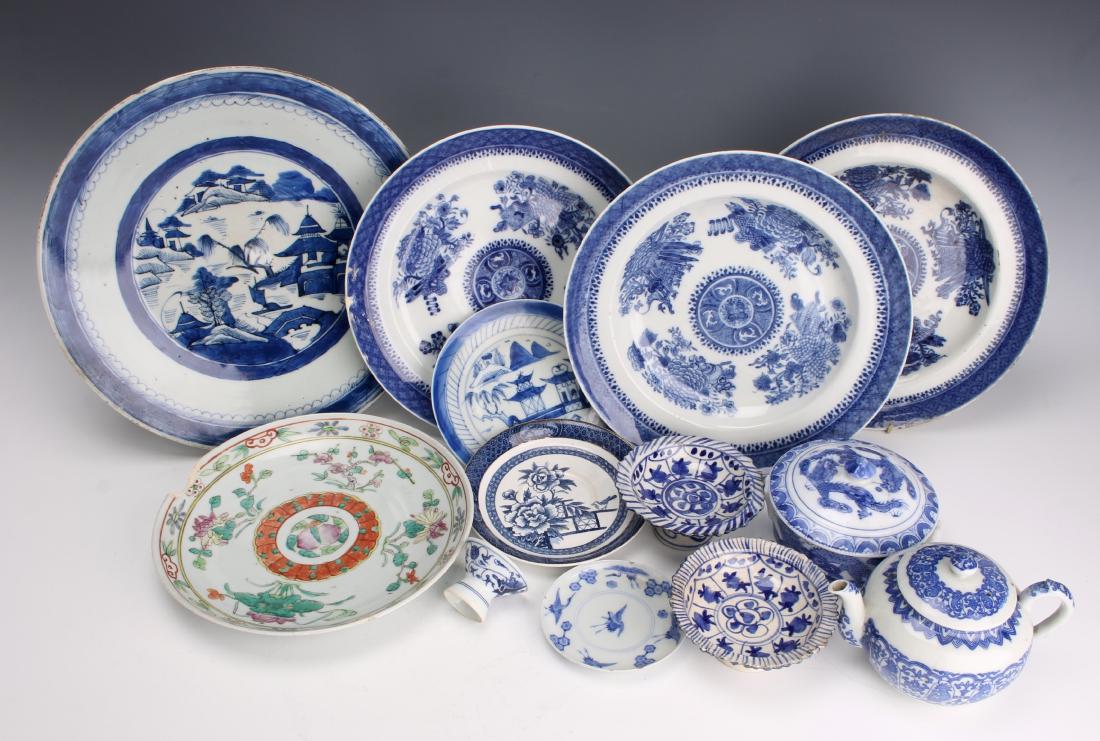 THIRTEEN PIECES ASSORTED PORCELAIN B&W (1 of 10)