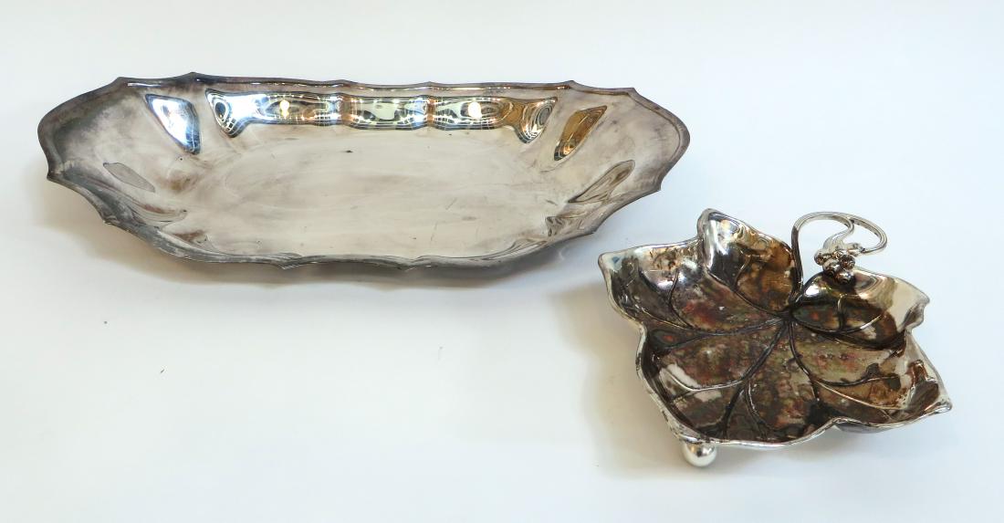TWO PIECES OF SERVICE ITEMS IN SILVER PLATE (1 of 4)