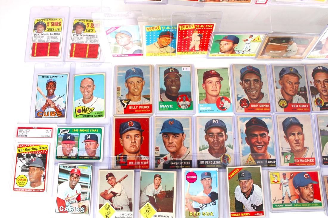 VALUABLE VINTAGE BASEBALL CARDS 1950S - 1960S: VALUABLE VINTAGE BASEBALL CARDS 1950S - 1960S: Pete Rose, Joe Frazier, Mickey Mantle, Hank Aaron, Sandy Koufax, Bob Clemente, Richie Ashburn, and more. $400 - $600 Shipping: