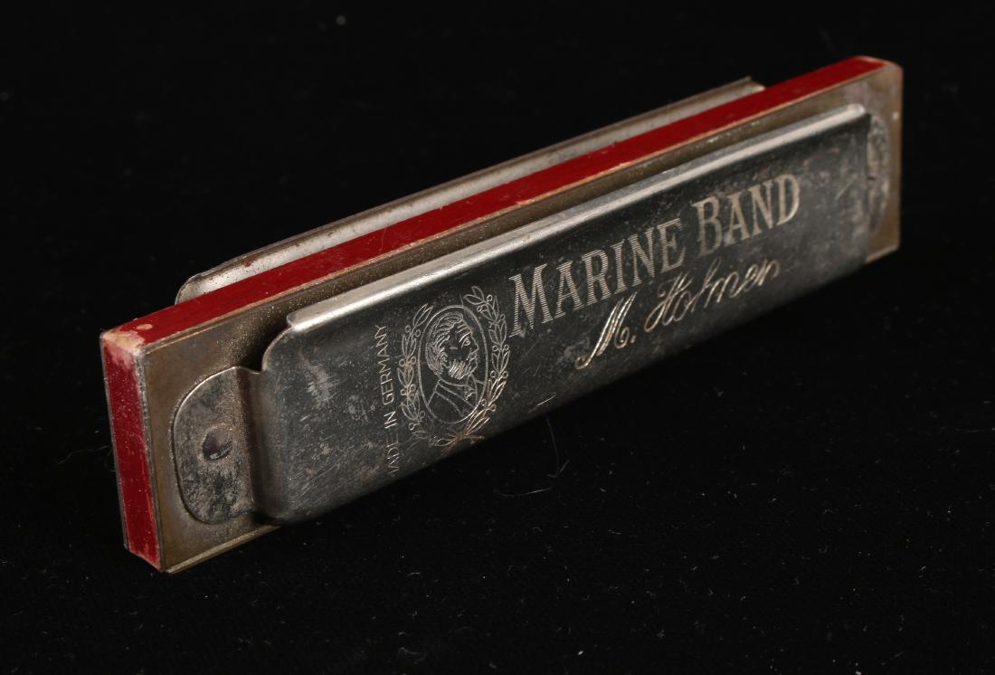 VINTAGE HOHNER MARINE BAND HARMONICA: VINTAGE HOHNER MARINE BAND HARMONICA: Made in Germany by the M. Hohner Company. 5 1/4" $200 - $400 Shipping: We are able to pa