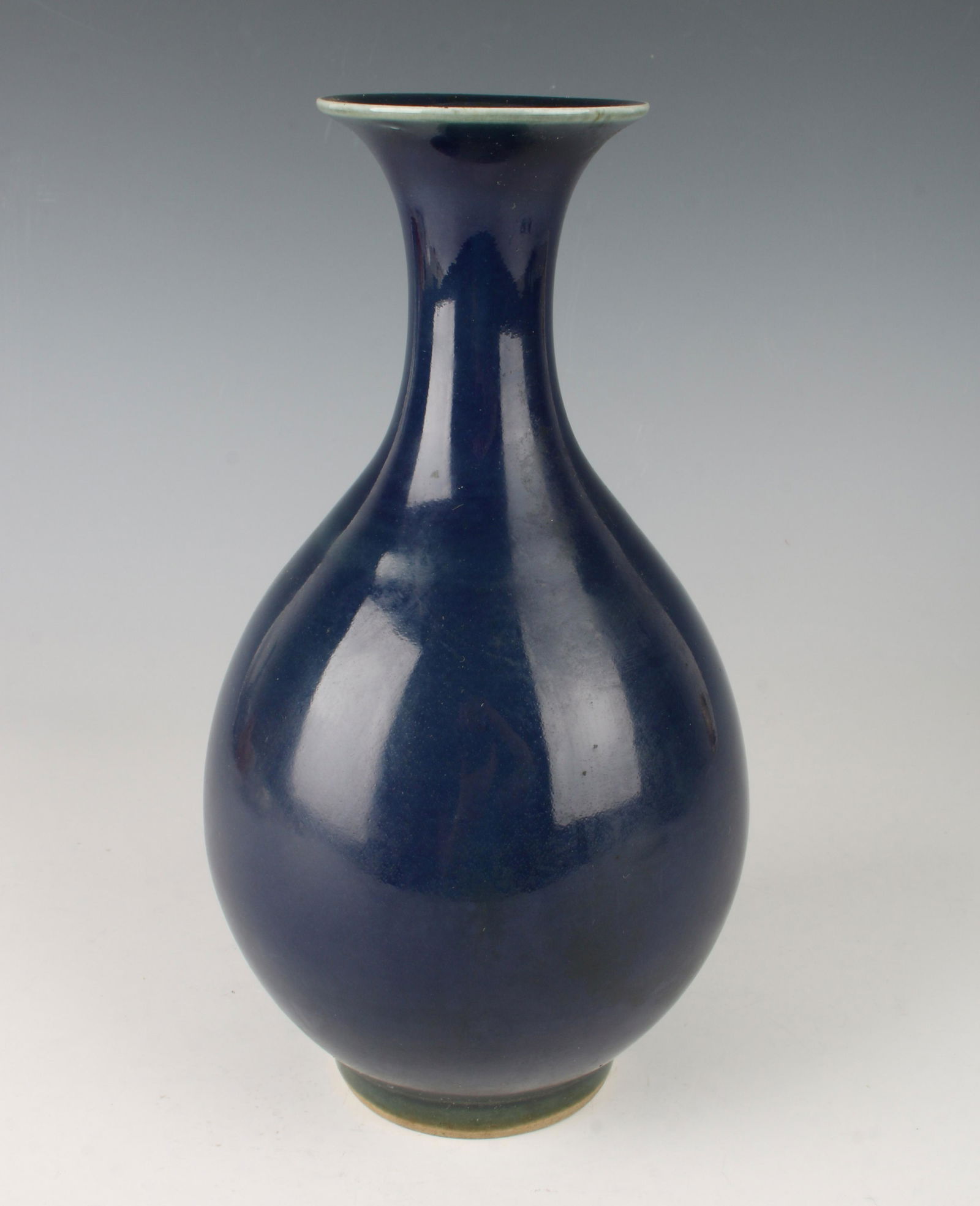 COBALT BOTTLE STYLE VASE (1 of 3)