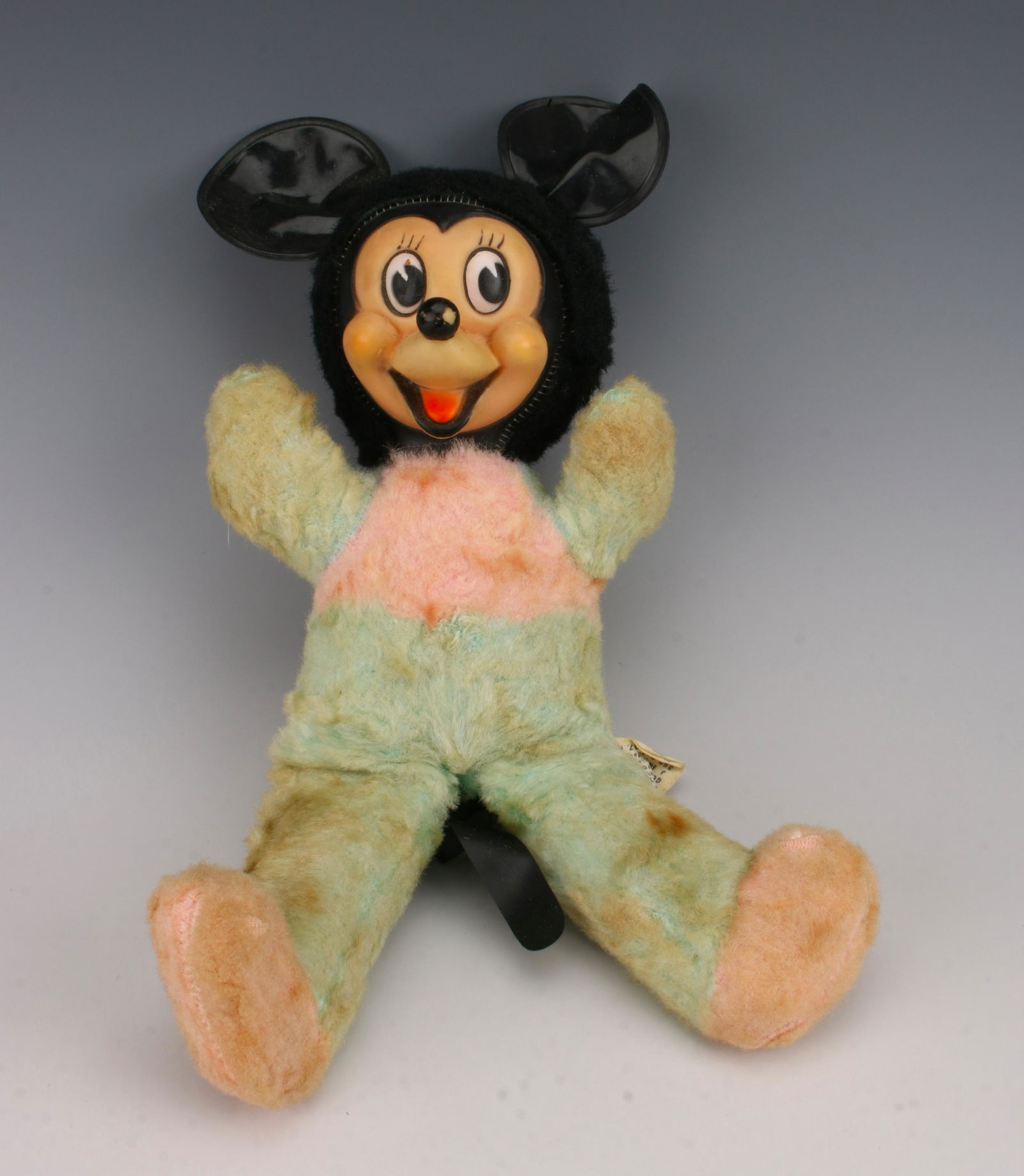 VINTAGE GUND MICKEY MOUSE DOLL: Tag Walt Disney Characters Swedlin Inc. Made in Brooklyn. 12" $40 - $80 Please contact us for high resolution images of this lot. Shipping: We are able to pac