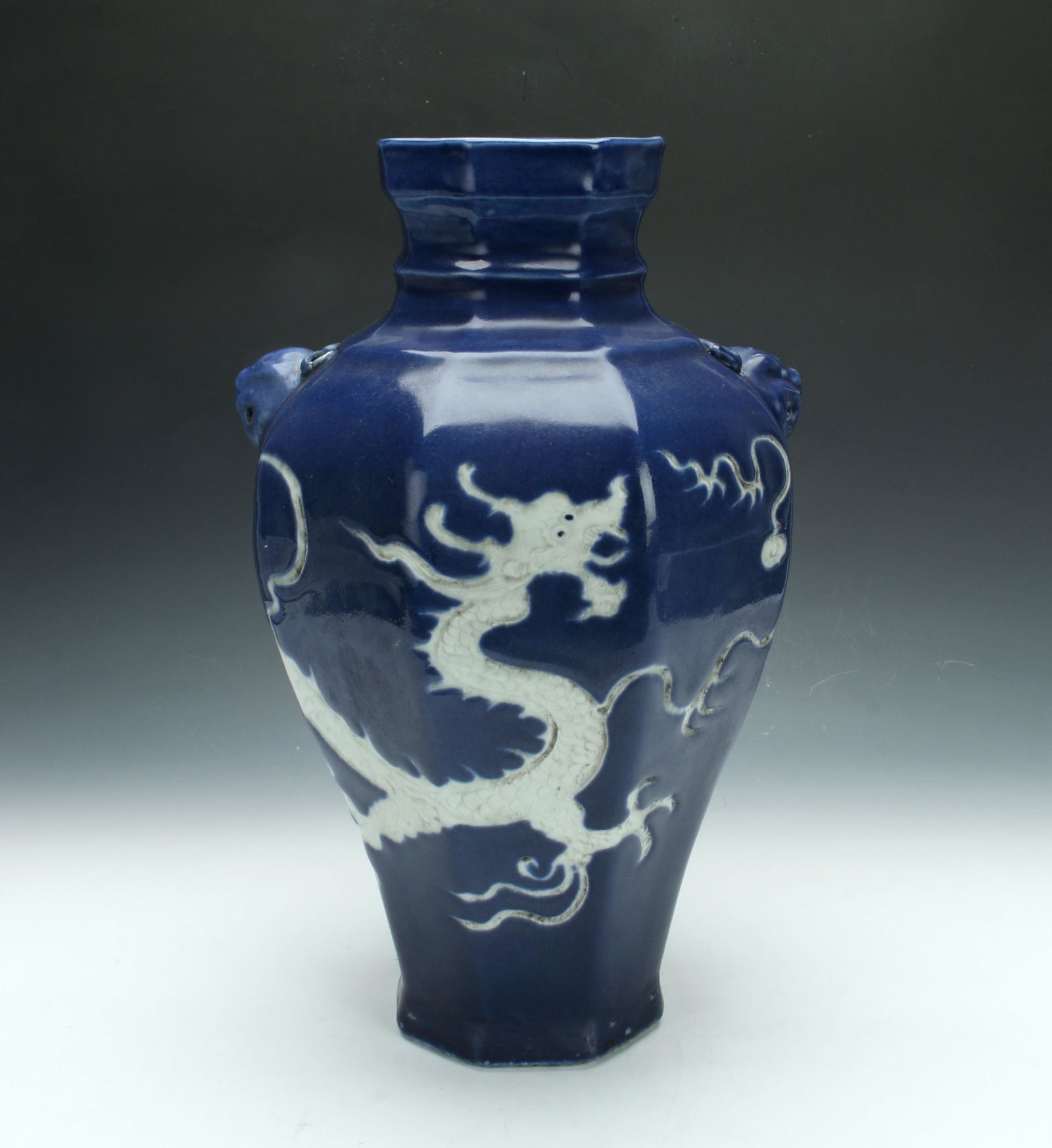 BLUE & WHITE REVERSE DRAGON VASE (1 of 7)