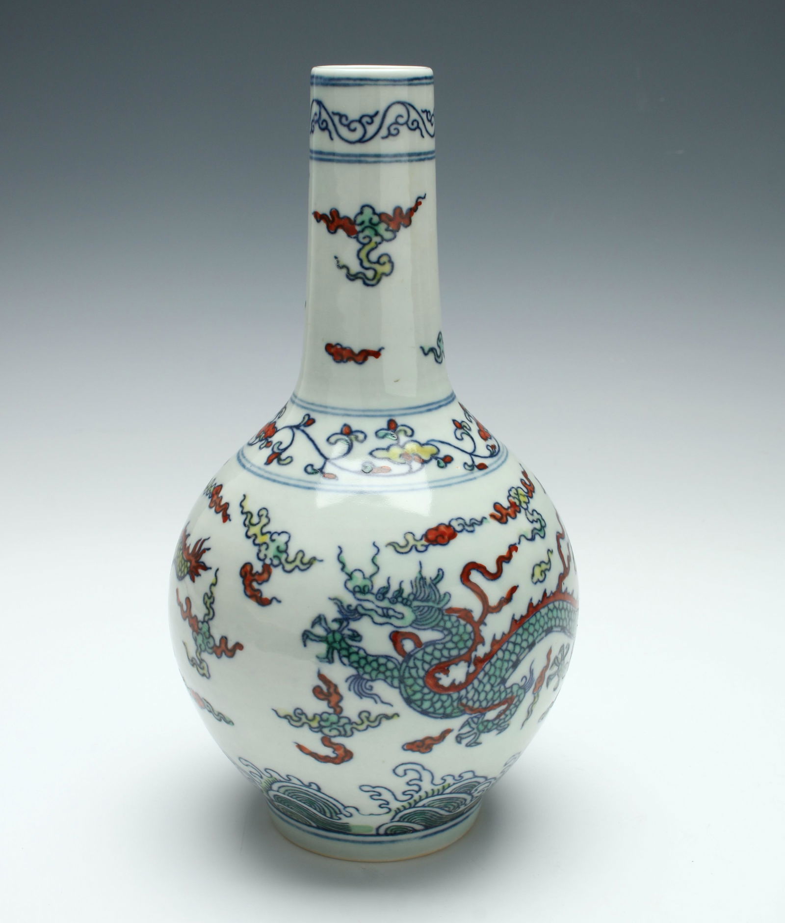 WUCAI DRAGON BOTTLE VASE (1 of 5)
