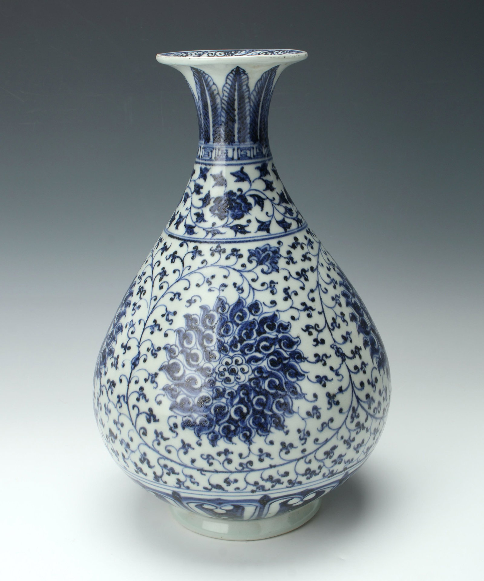 BLUE & WHITE LOTUS YUHUCHUNPING VASE (1 of 6)