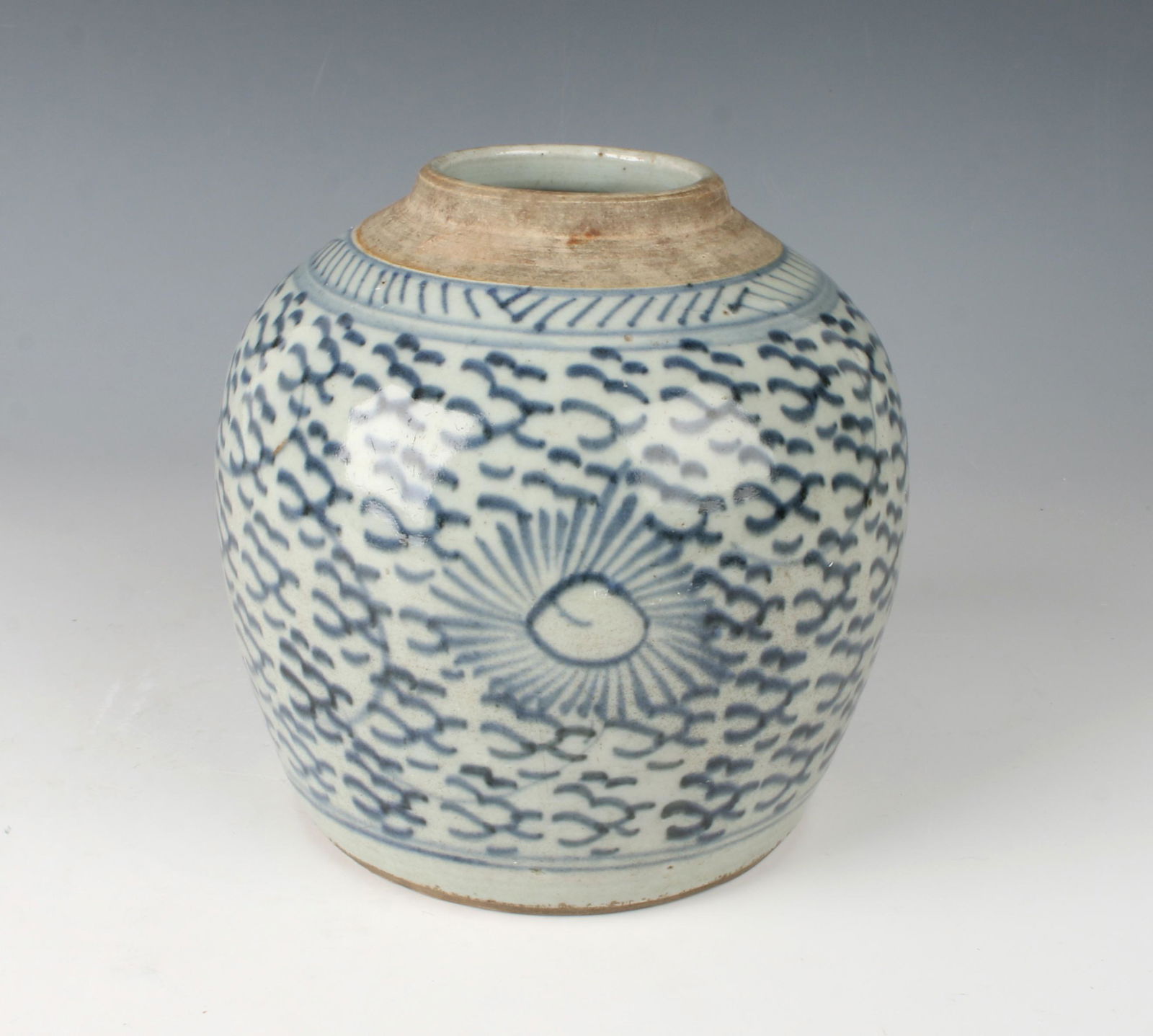 BLUE & WHITE PORCELAIN JAR (1 of 4)