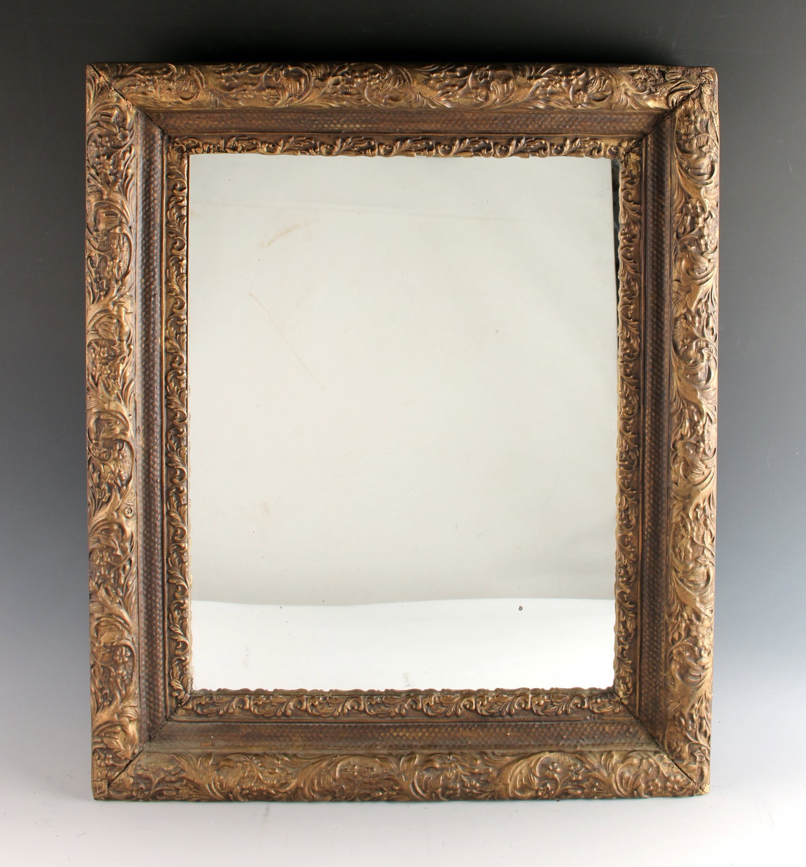 ANTIQUE FRAME MIRROR: An antique frame fitted with a mirror. 22 1/2" x 26" $40 - $80 Please contact us for high resolution images of this lot. Shipping: We are unable to ship