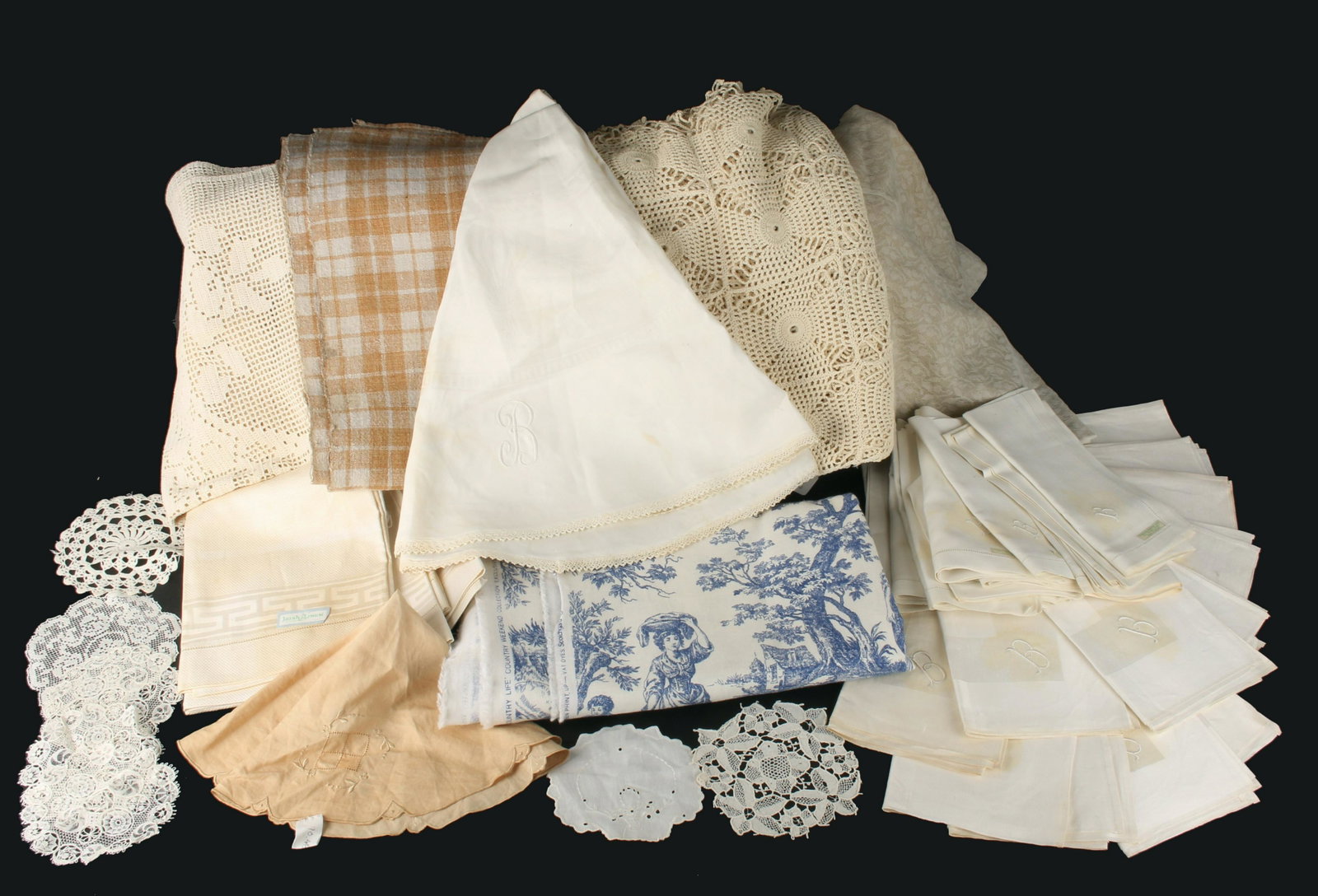 VINTAGE ANTIQUE LINENS DOILIES TABLECLOTHS: Doilies, toile, crochet, lace, linen napkins embroidered with initial “B”. Provenance: Estate of Laura Leggett Ba