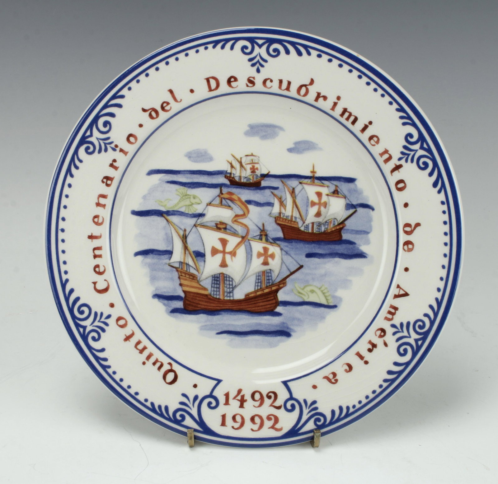 TIFFANY COLUMBUS DISCOVERY PLATE 1492 - 1992: Tiffany & Co. Columbus discovery plate quinto centenario 1492 - 1992. 8 1/2" $40 - $80 Please contact us for high resolution images of this lot. Shipping: