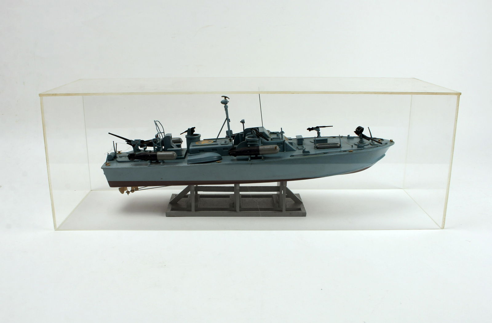 CUSTOM PT-596 TORPERDO BOAT MODEL: Intricate custom model of a PT-596 Torpedo boat. 15 1/2" X 6" $100 - $200 Please contact us for high resolution images of this lot. Shipping: We are able