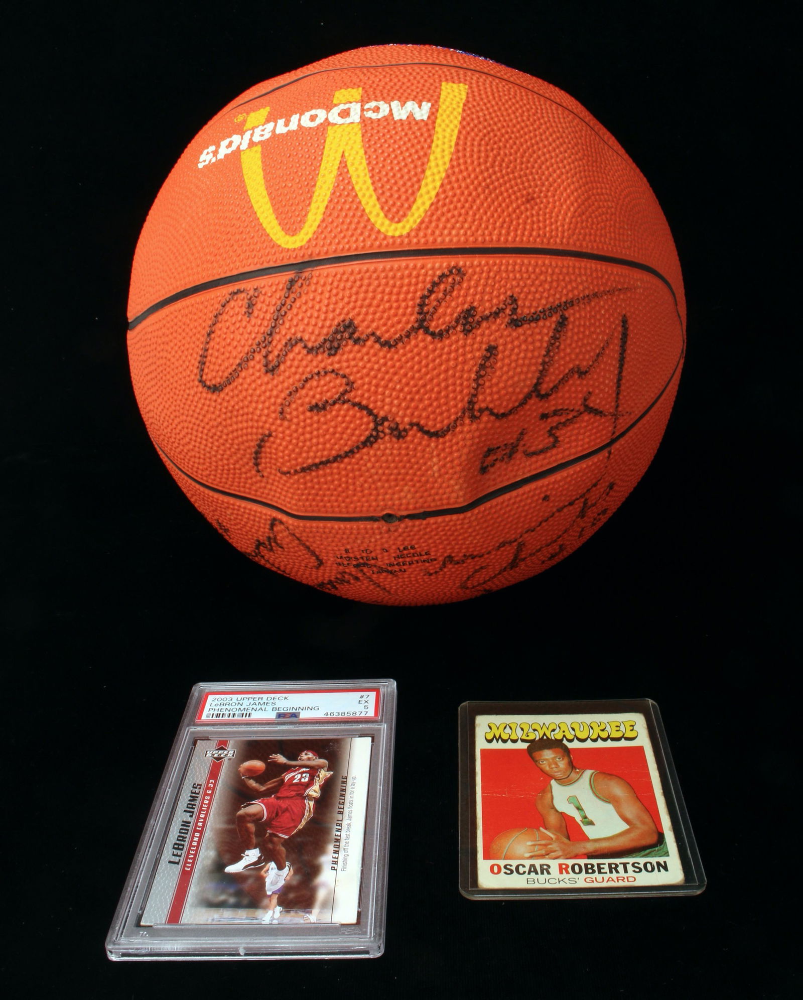 SIXERS SIGNED BASKETBALL & BASKETBALL CARDS (1 of 8)