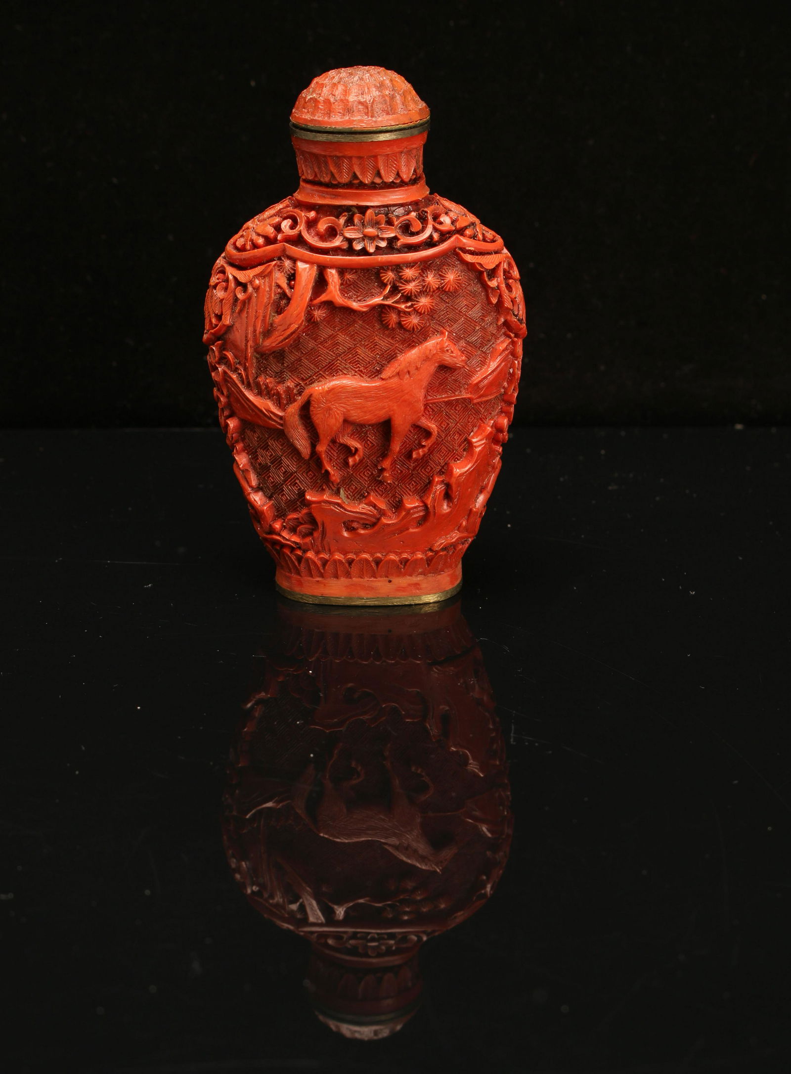 CARVED CINNABAR SNUFF BOTTLE (1 of 7)