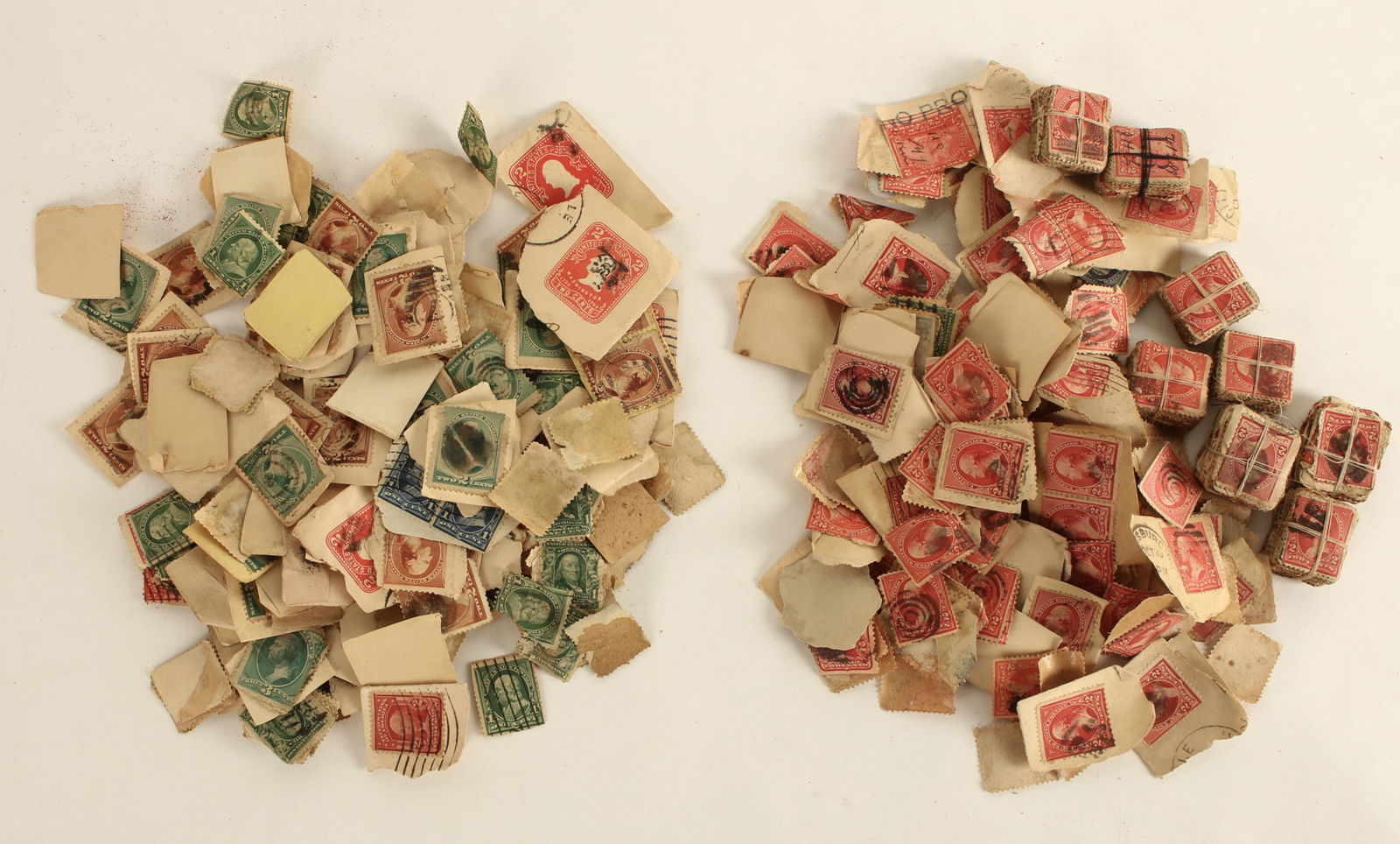 LOT OF ASSORTED VINTAGE STAMPS: All U.S. Postage. Includes 2 Cent George Washington. 1 Cent Benjamin Franklin. 3 Cent Thomas Jefferson. Variety of colors. 5 1/2" x 3" $20 - $40 Please contact us for high resolution