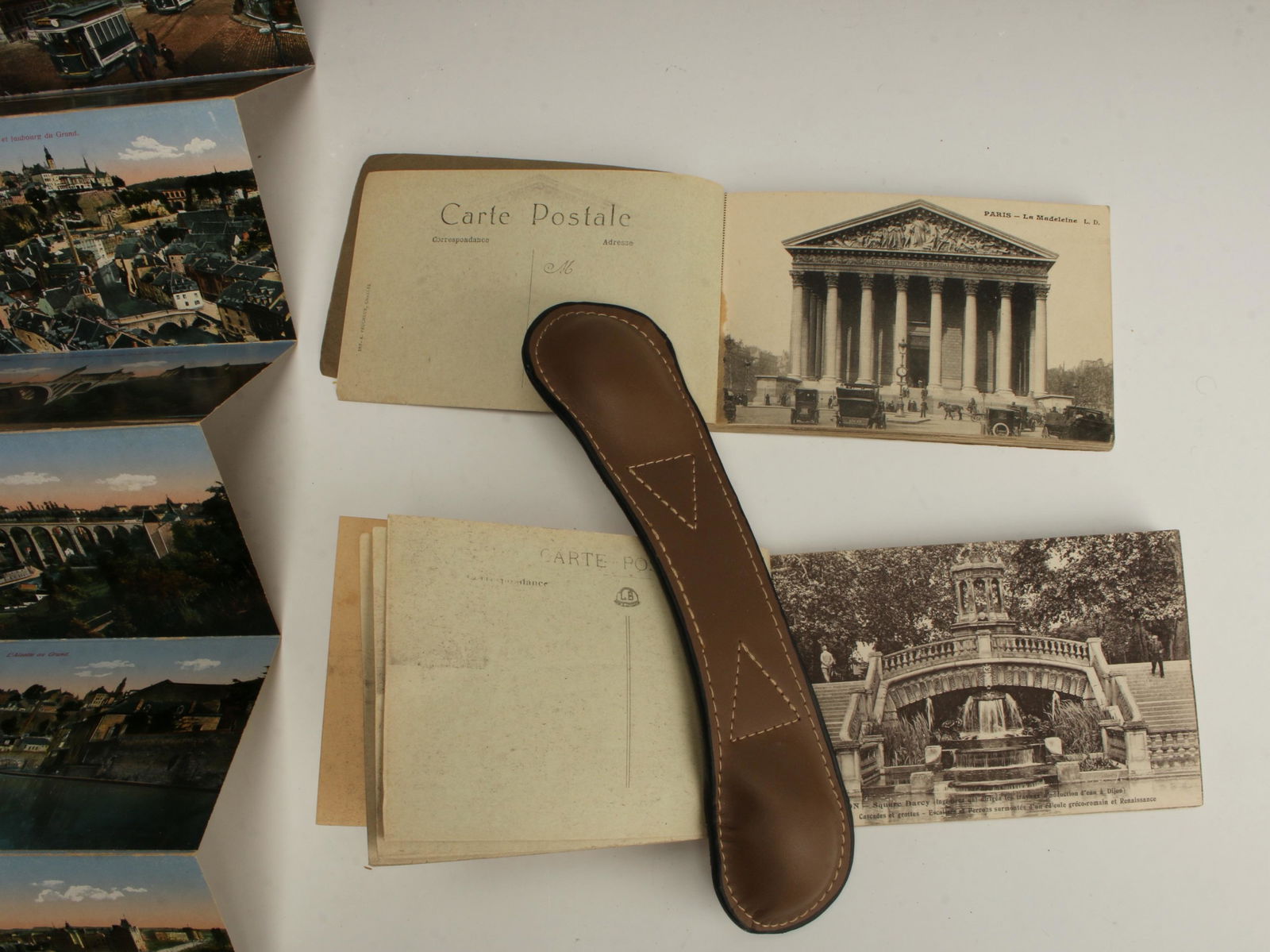 VINTAGE POSTCARD BOOKLETS FRANCE AND LUXEMBOURG (1 of 6)