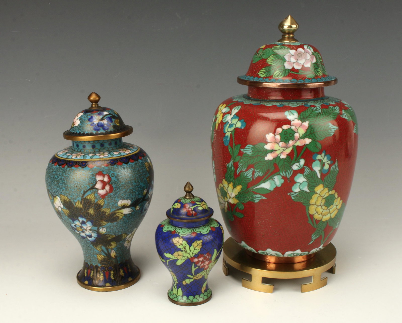 THREE CLOISONNE VASES & STAND (1 of 5)