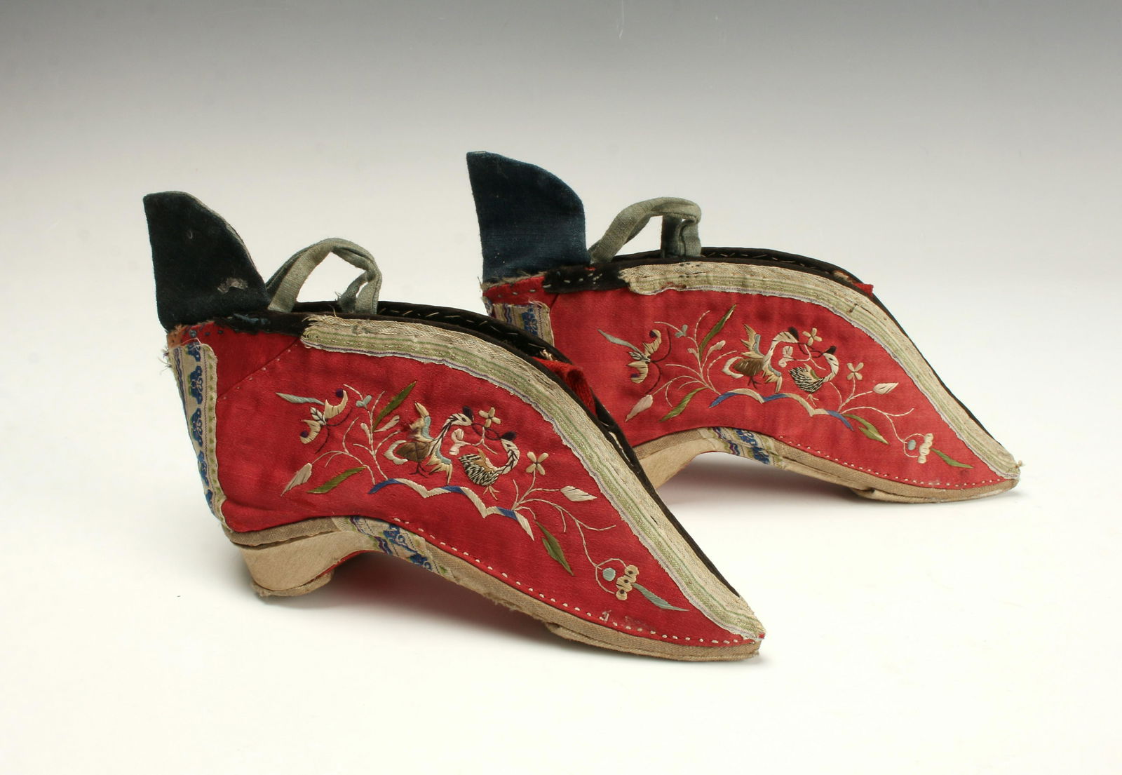 Lotus gold best sale shoes