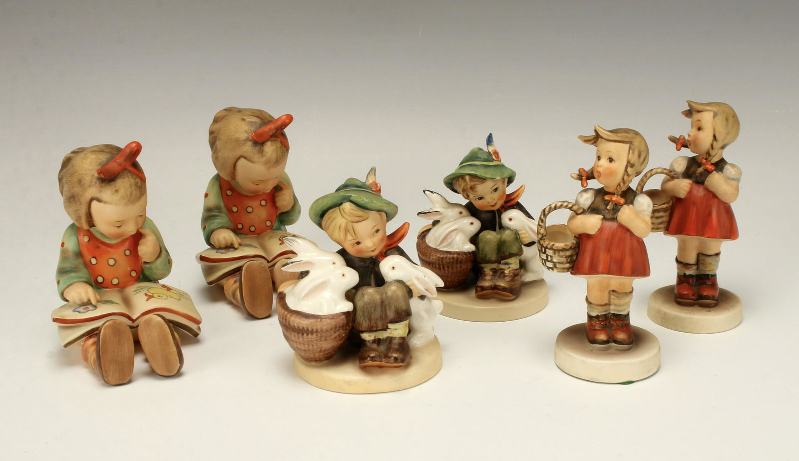 COLLECTION OF VINTAGE HUMMELS (1 of 5)