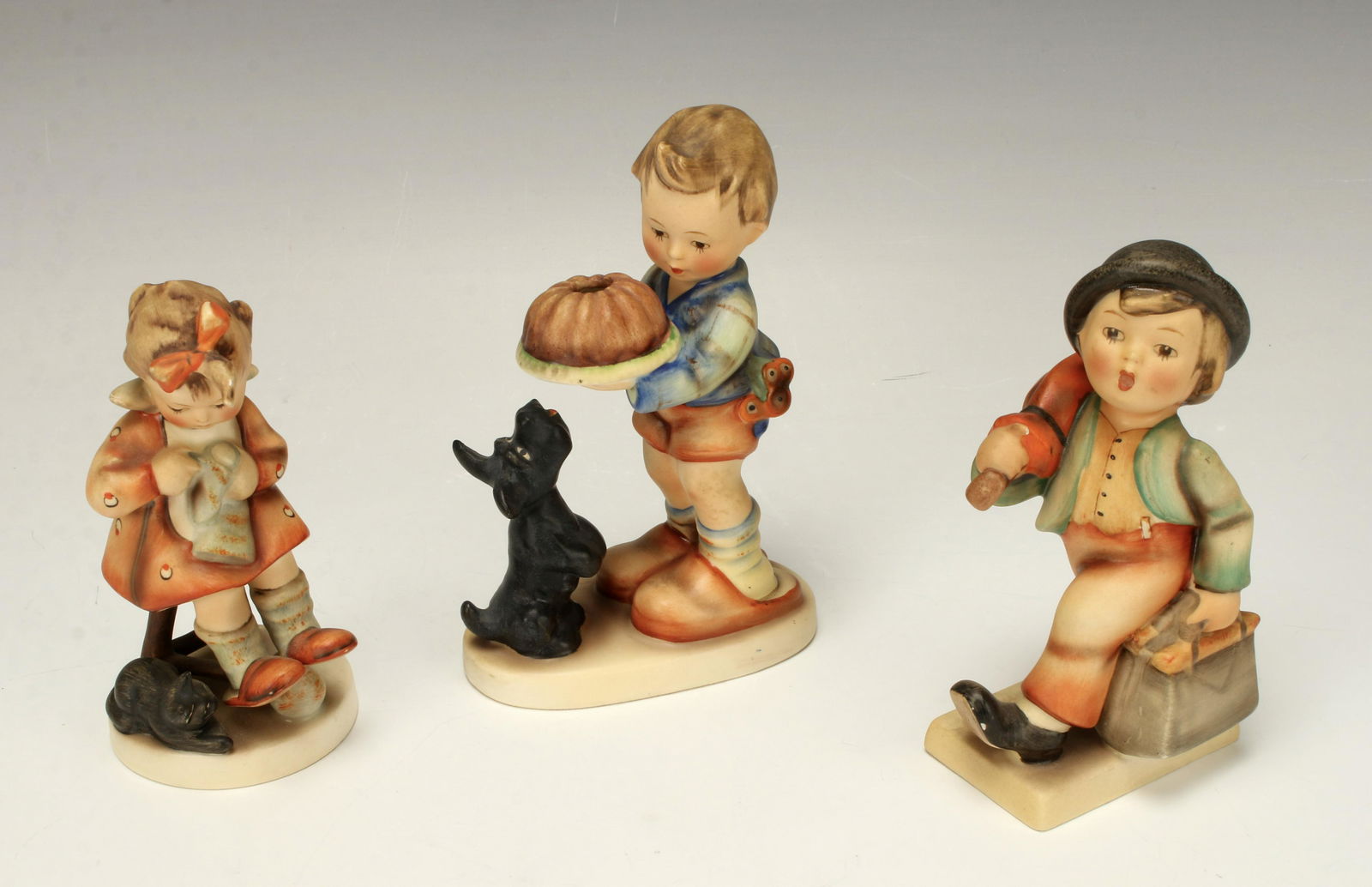 COLLECTION OF VINTAGE HUMMELS (1 of 3)