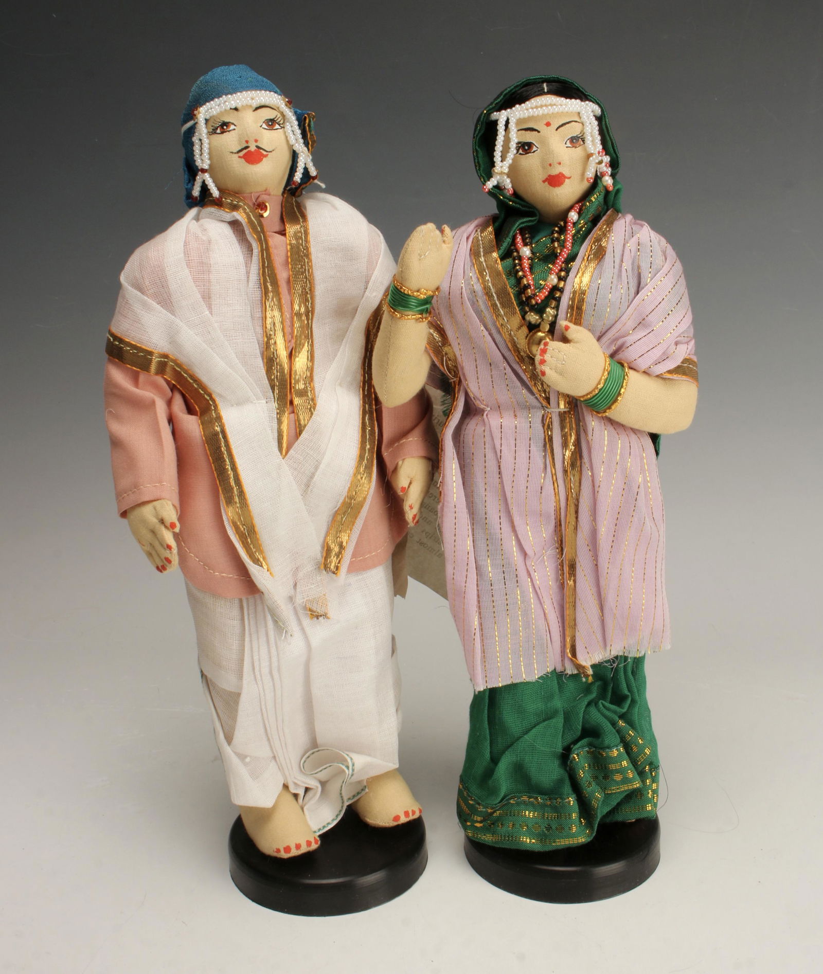 MAHARASTIAN INDIAN BRIDE AND GROOM DOLLS (1 of 4)