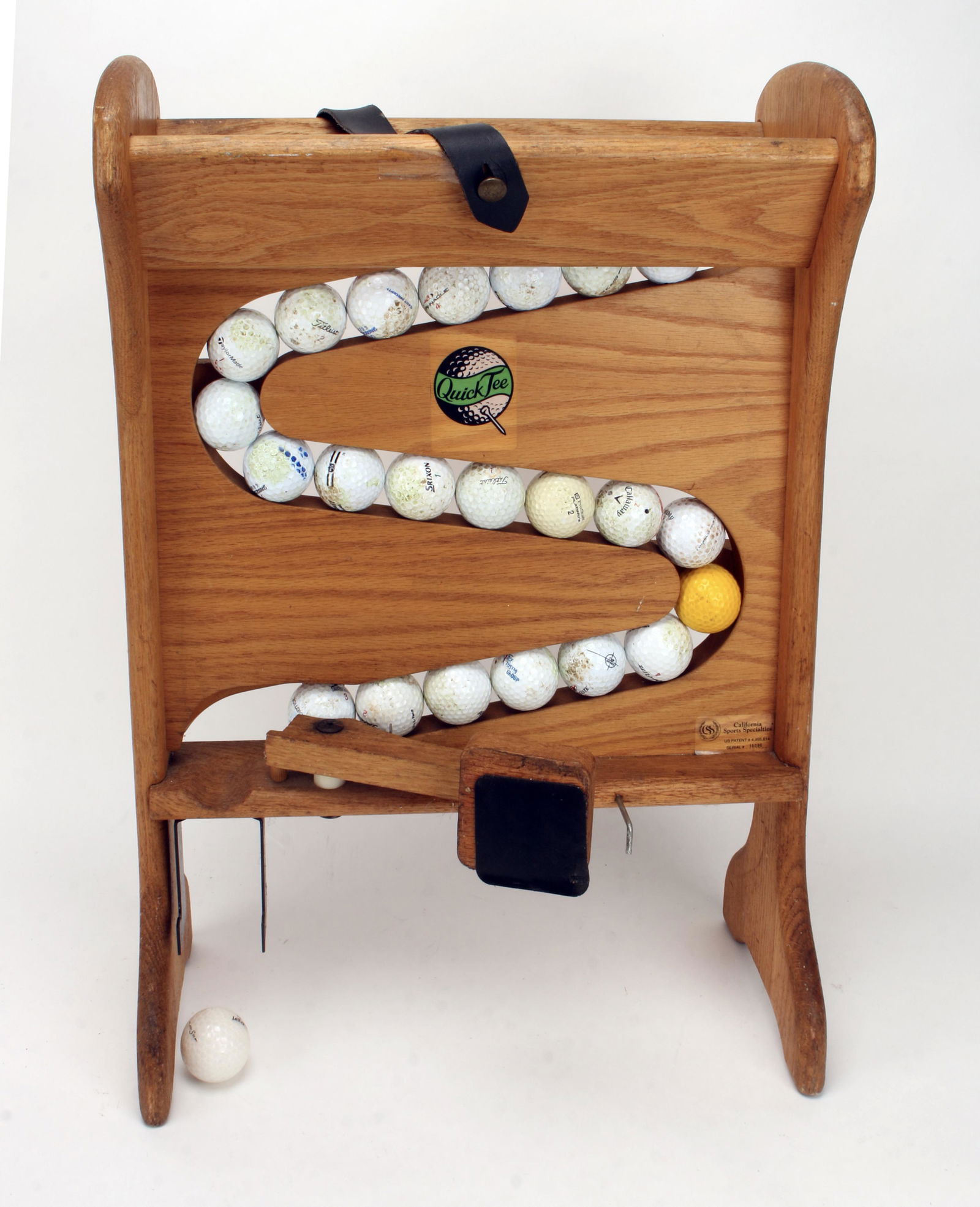 VINTAGE QUICK TEE GOLF BALL DISPENSER (1 of 3)