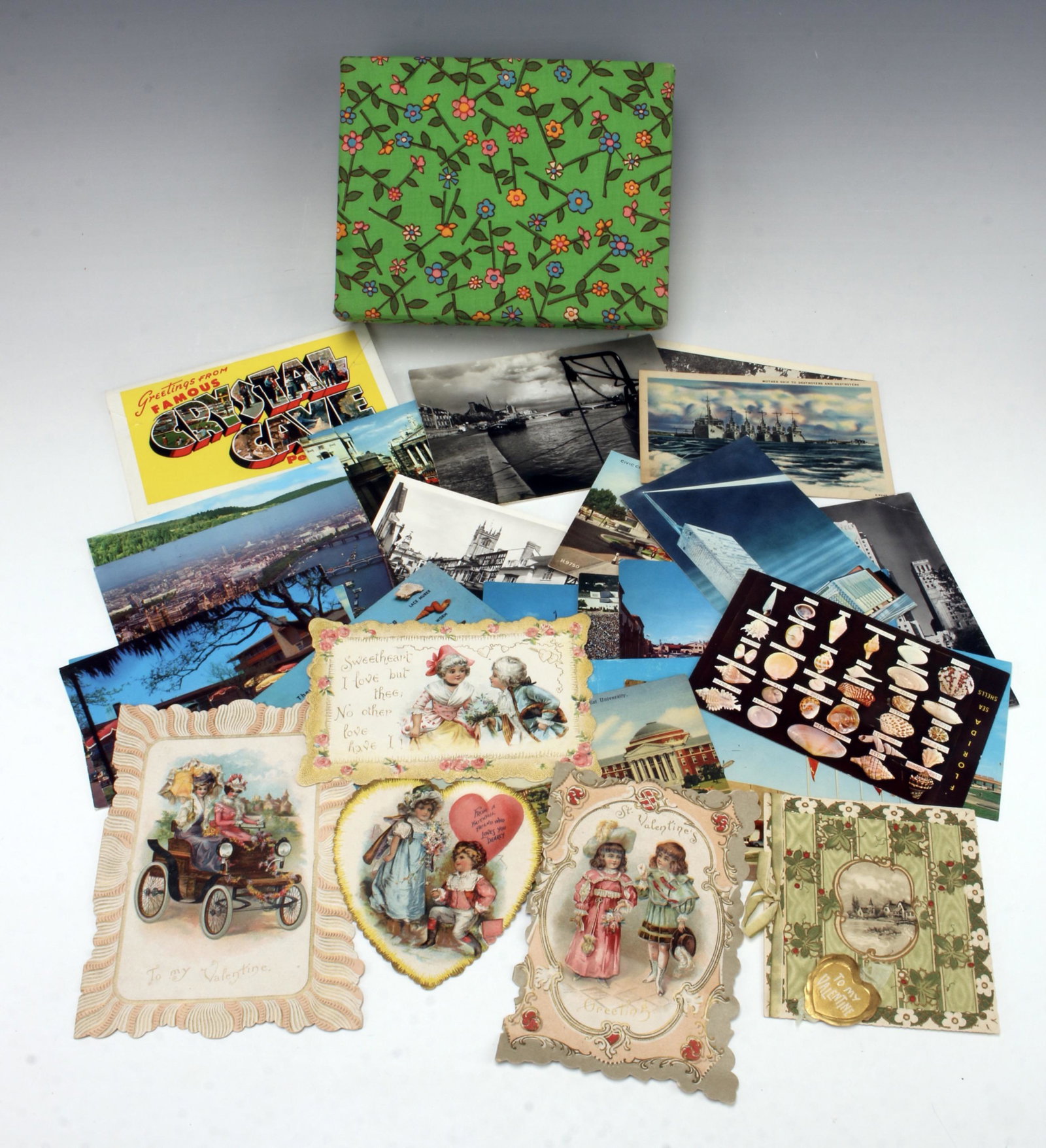 VICTORIAN VALENTINES AND ASSORTED POST CARDS (1 of 3)