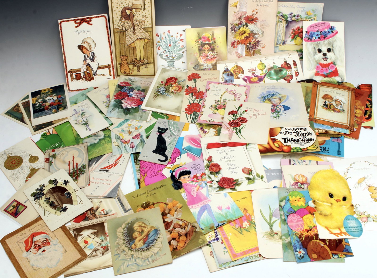 COLLECTION OF VINTAGE HOLIDAY CARDS (1 of 5)