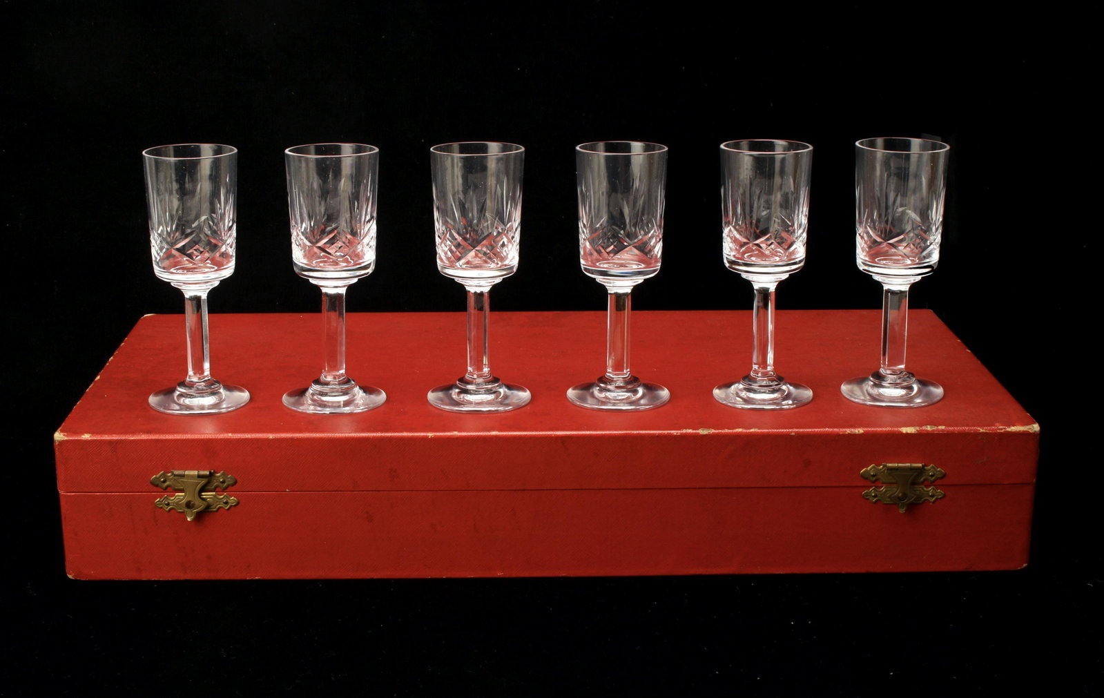 SIGNED CARTIER CRISTAL SEVRES FRANCE CRYSTAL SHERRY: SIGNED CARTIER CRISTAL SEVRES FRANCE CRYSTAL SHERRY CORDIALS Includes six cut crystal sherry cordials signed In padded Cartier box. 15 1/4" X 7"<