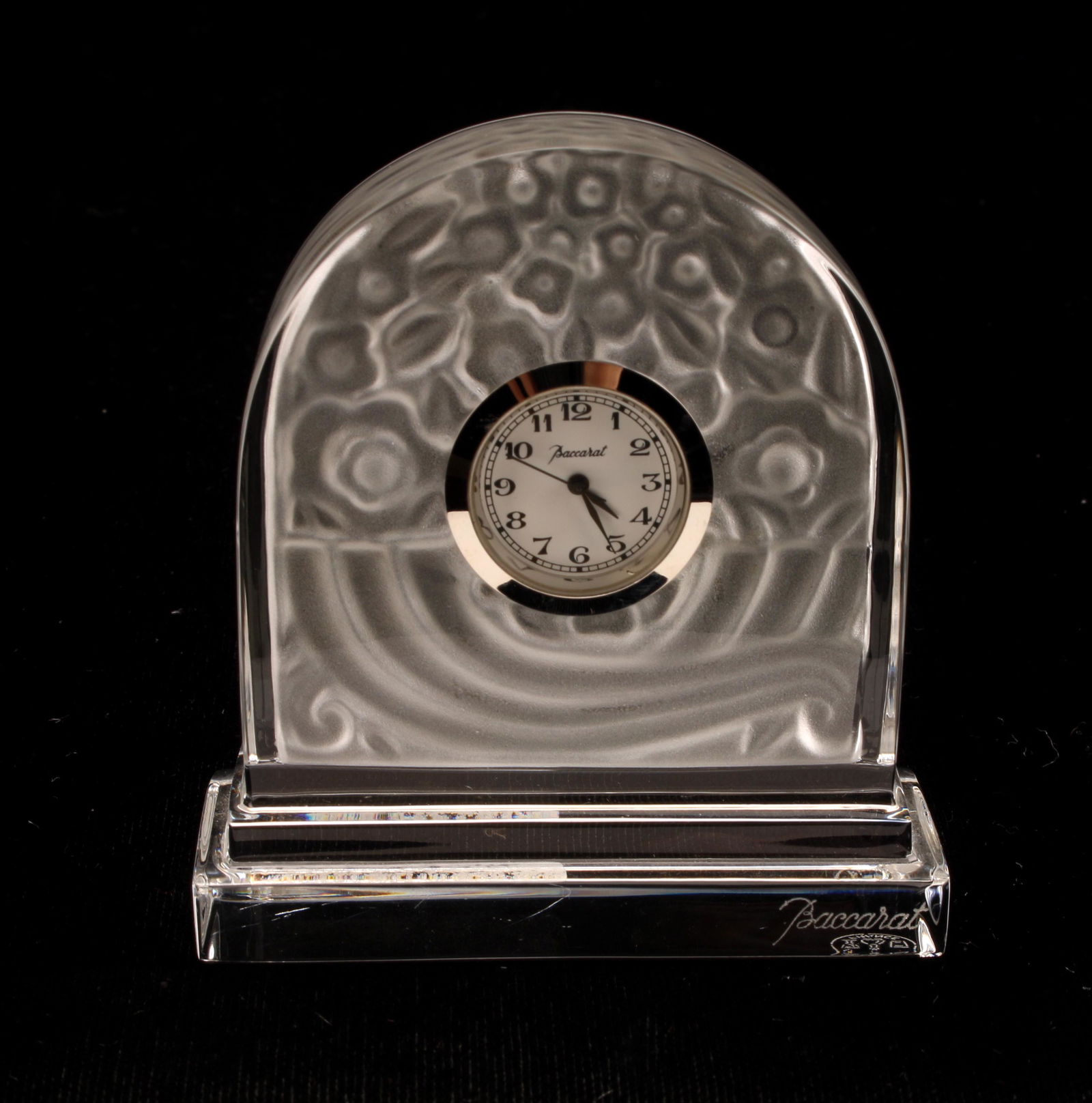 SMALL BACCARAT DESK CLOCK (1 of 3)
