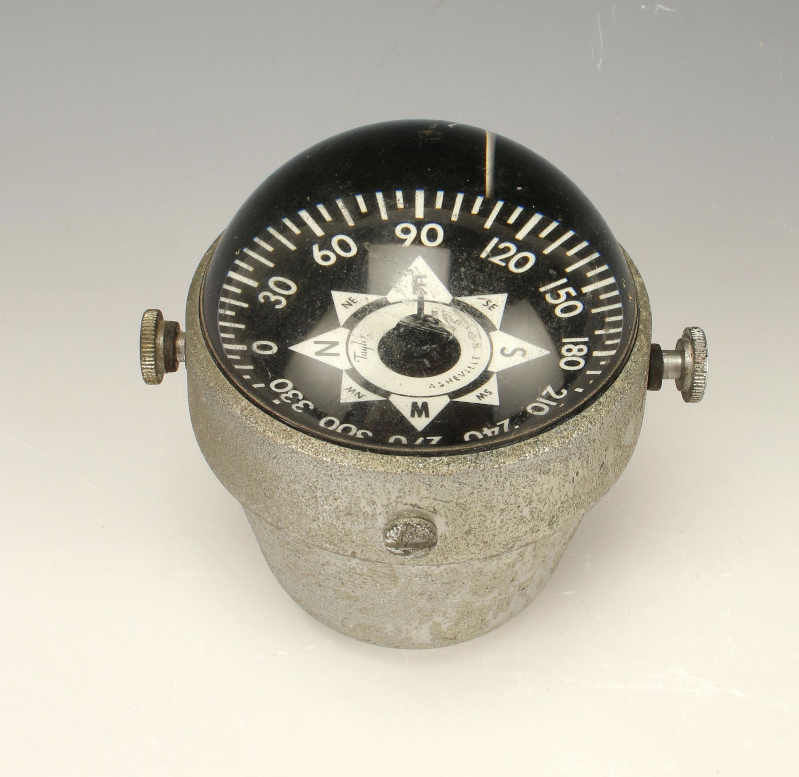 VINTAGE 1968 NAUTICAL COMPASS (1 of 7)