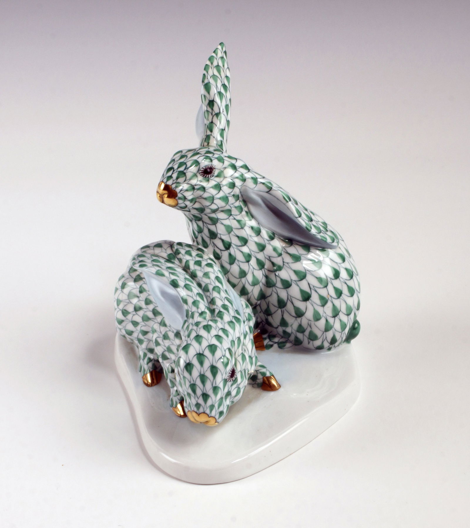 HEREND GREEN FISHNET PORCELAIN BUNNY (1 of 8)