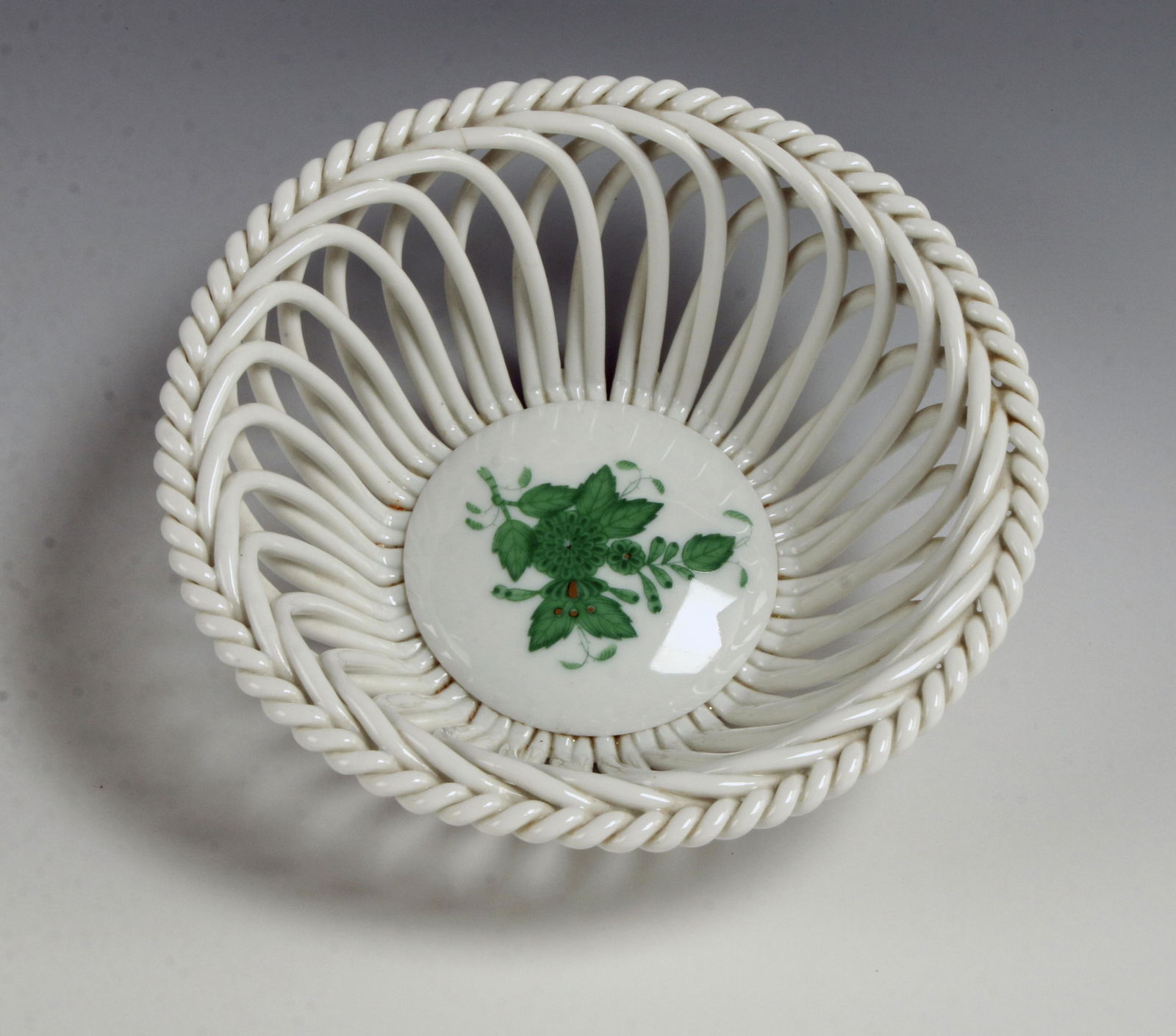 HEREND CHINESE BOUQUET OPENWORK BASKET (1 of 5)