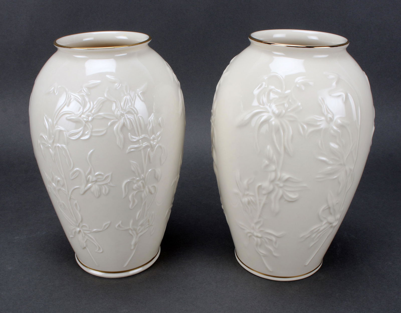 PAIR LENOX SMALL MASTERPIECE COLLECTION VASES (1 of 6)