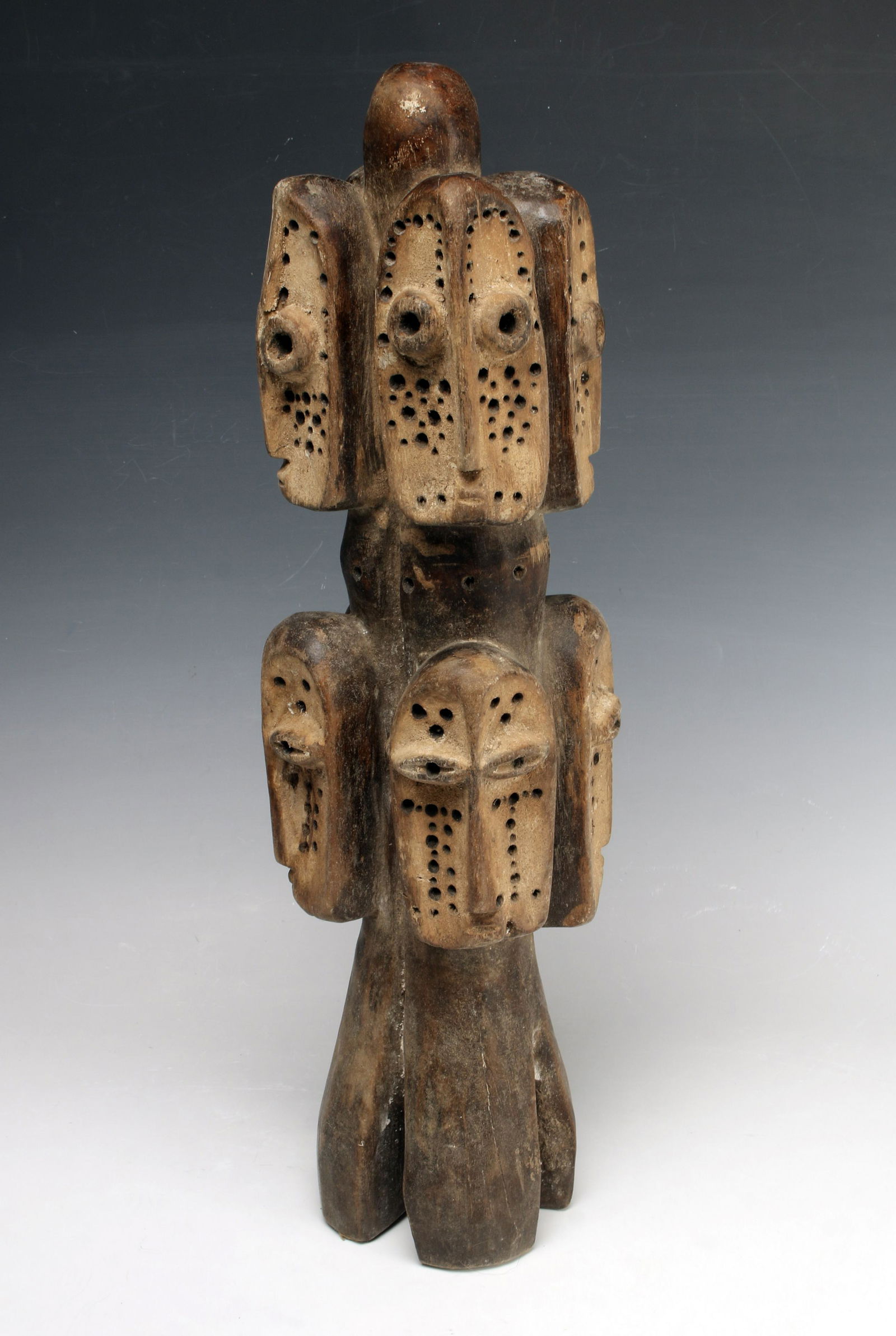 LEGA BWAMI SPIRIT FIGURE (1 of 6)