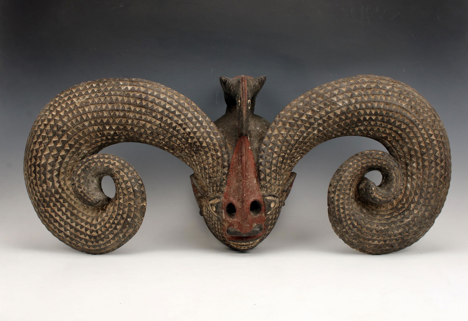 DRAMATIC DANCING GOAT HELMET MASK (1 of 6)