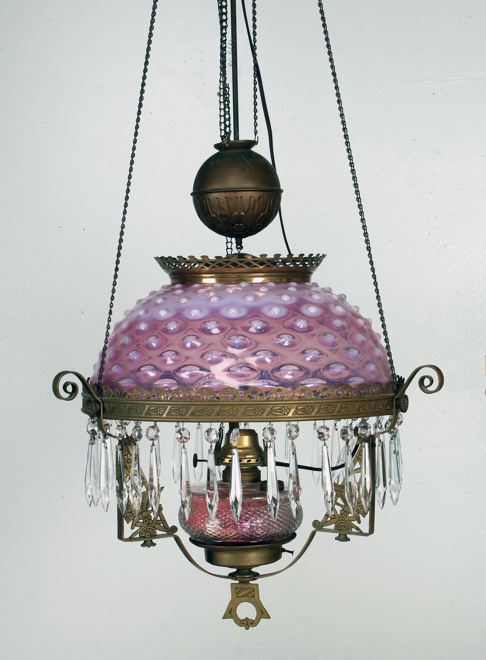 VICTORIAN CRANBERRY GLASS CHANDELIER OIL LAMP (1 of 12)